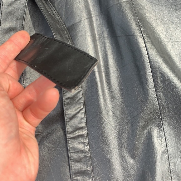 Vintage long leather belted jacket, Size 16 - Picture 12 of 13